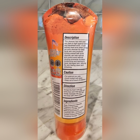 Veet Gold Turmeric Face Wash Foam + Carrot - Picture 5 of 6